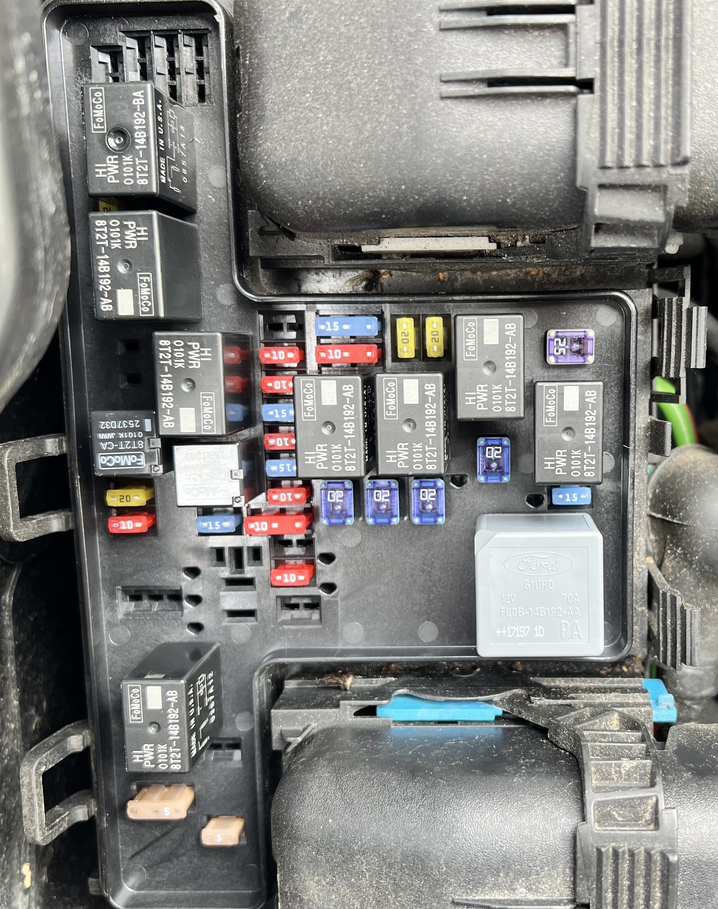 ford c max cigarette lighter not working Car charger FIX socket repair auxiliary power outlet fuse replacement Fuses - Fuse Box Locations
